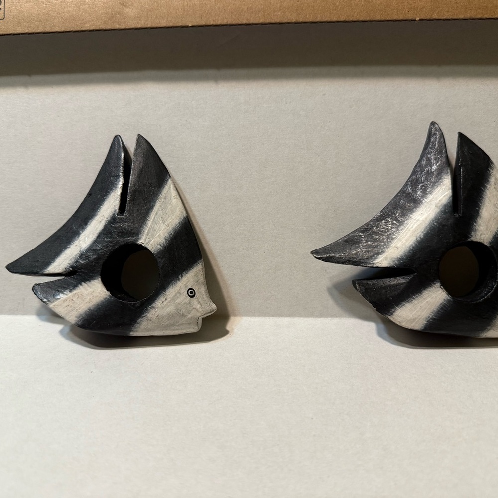 BLACK and WHITE FISH NAPKIN RINGS